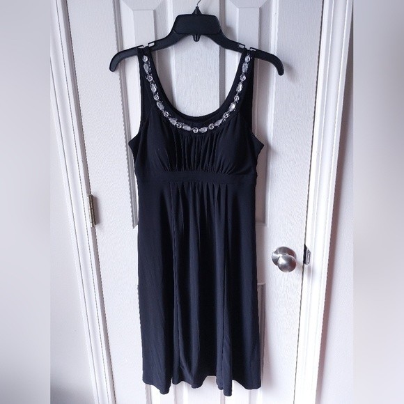 Dressbarn Collection/Sangria - Sleeveless Black Midi Formal Studded Dress - Picture 1 of 7
